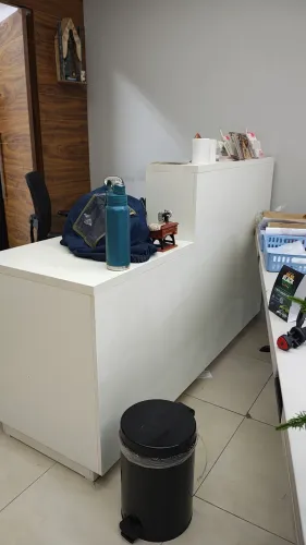 Balcão em MDF branco 1.950,00
