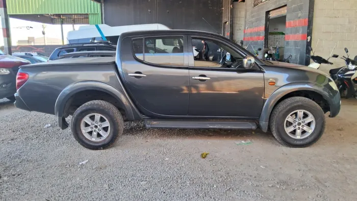 Mitsubishi L200 Triton HPE 3.2 CD TB Int.diesel AUT 2009