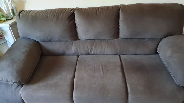 Sofá 3 lugares novo 
