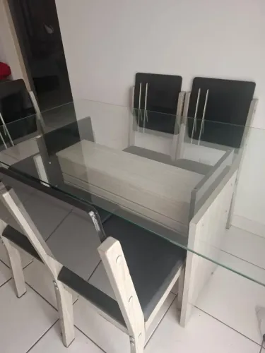 Mesa 6 cadeiras