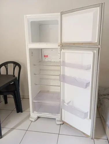 vende-se Geladeira Electrolux