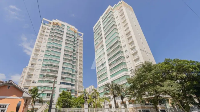 Apartamento com 3 suítes à venda no bairro Centro em Joinville-SC por R$ 1.900.000,00.