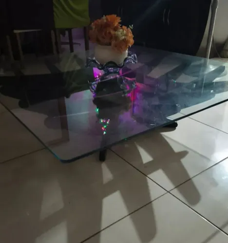 Mesa de centro de vidro 