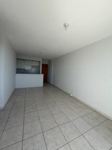 3 QUARTOS SENDO 1 SUÍTE (PQ AMAZÔNIA)