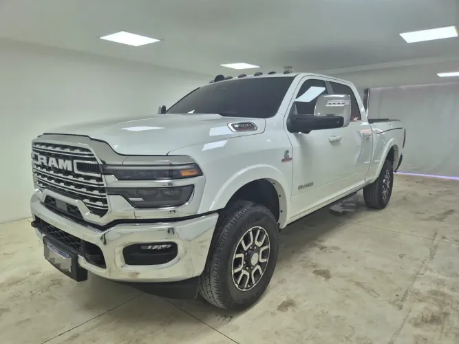 Ram 3500 Limited Longhorn 6.7 TB CD Diesel 2025