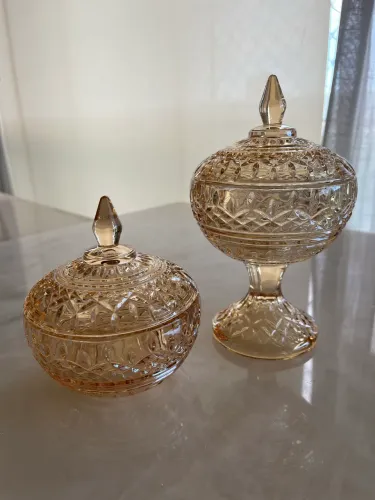 Par de Bombonieres / Potiches Decorativos Vidro Âmbar com Tampa