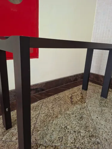 VENDO Aparador com Tampo de Vidro | Moderno, Resistente e Conservado.
