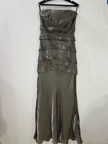 Vestidos de festa e casamento