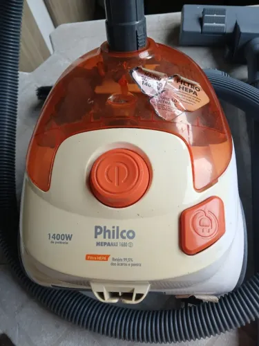 Aspirador de pó Philco 1400W usado