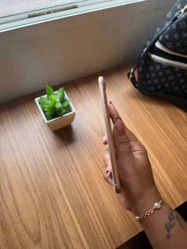 iPhone 8 Plus impecável ?