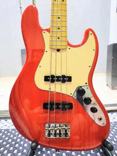 Baixo Fender Jazz Bass American Standard S1 Switch