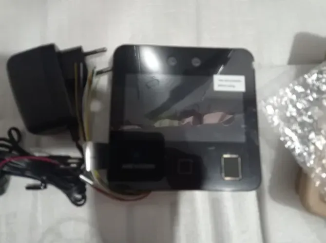 Vendo Terminal Controle Acesso Facial Hikvision novo