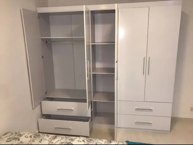 Guarda-Roupa Casal Bartira Branco - 5 Portas e 4 Gavetas