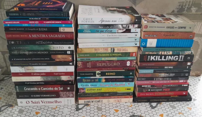 Livros de Literatura Estrangeira (Ficção Romance Aventura)