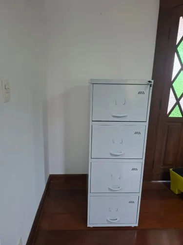 Armário metal 4 gavetas para pasta suspensa