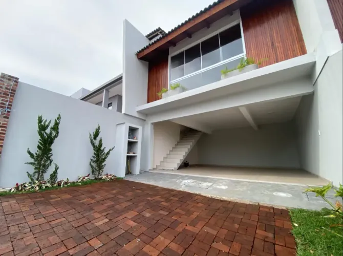 Casa Geminada para Locação - 115m² - 2 quartos - bairro Desbravador - Chapecó-SC