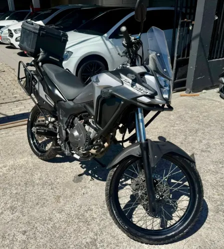 Sahara 300 2025 XRE 15.000KM Com Acessórios Estado de Nova Troco Financio