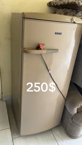 Geladeira 250$