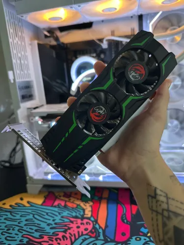 Placa de vídeo RX570 4GB low Profile