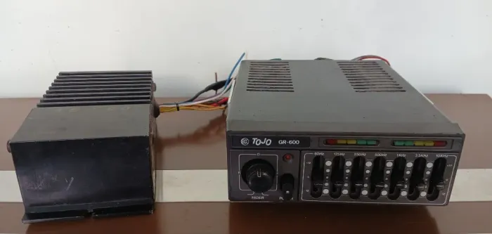 Amplificador e equalizador Tojo