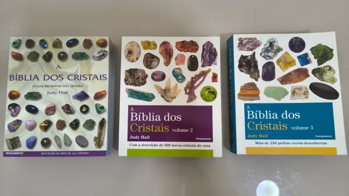 Livros sobre cristais