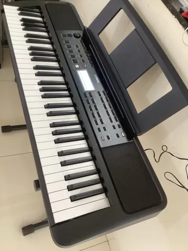 Teclado YAMAHA PSR E383 (NOVINHO)