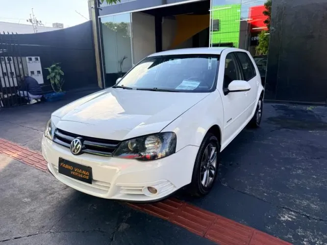 Volkswagen Golf Sportline 1.6 MI Total Flex 8V 4P 2011