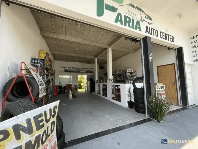 Loja à Venda no Parque Caju, 112 m² Frente para a BR-101, Ampla e com Potencial de Expans