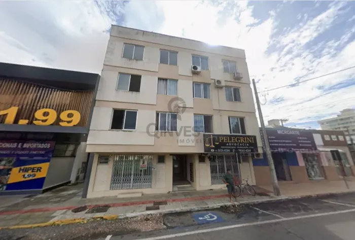 Apartamento mobiliado para locação no Edifício Engenheiro Mesquita, bairro Centro, em Arar
