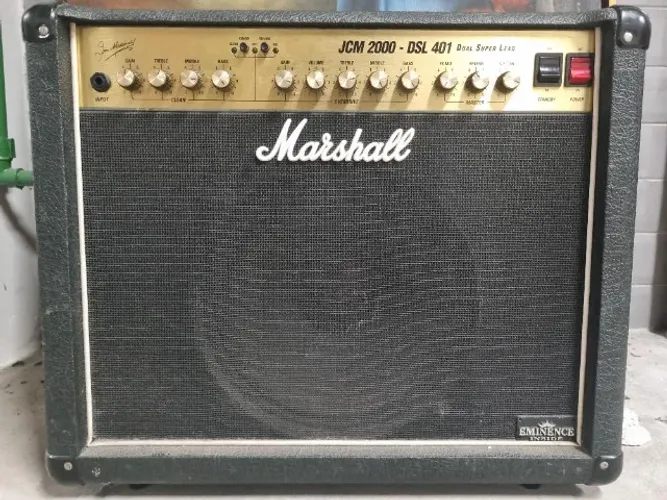 AMPLIFICADOR MARSHALL VALVULADO DSL401