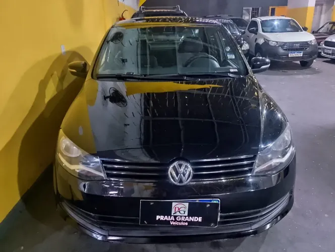 Volkswagen Voyage Selecao 1.0 MI Total Flex 8V 4P 2014