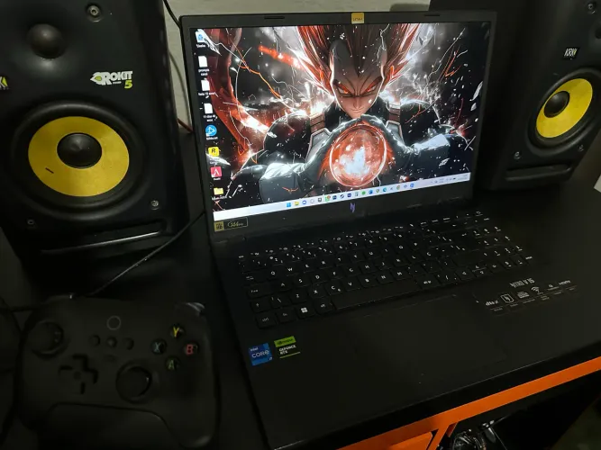 Notebook Acer nitro V15 i7 4050 + controle