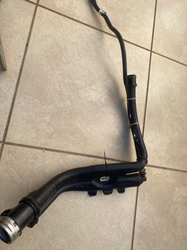 Gargalo Tubo de Abastecimento Combustível Chevrolet Onix / Prisma 2013 a 2019 Original GM