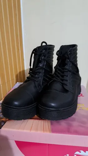 Bota Dakota Cano Curto Tratorada Preta - Nº 36 ?