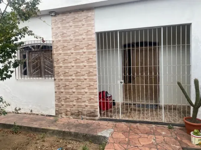 Casa 3 quartos, dispensa, quintal e garagem - Severiano Moraes Filho
