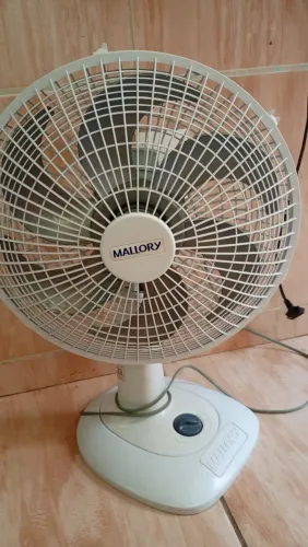 Ventilador de mesa Mallory 30cm tensão de 27v