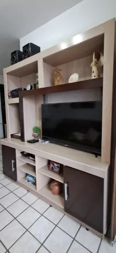 Estante para sala de estar