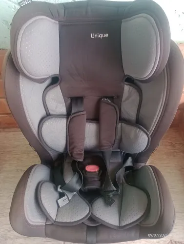 Cadeirinha infantil Cosco