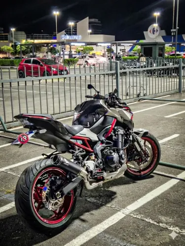 APENAS VENDA Z900 2023 8100 KM, 57500 COM ACESSORIOS.
