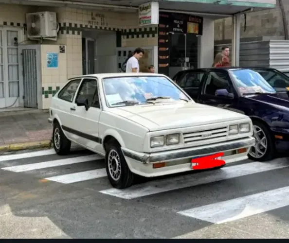 Volkswagen Gol Geração I BX 1.6 8V Álcool Mec. 2P 1986