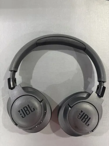 Fone de ouvido Bluetooth JBL Tune 770NC