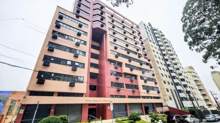 Conjunto Comercial para alugar por R$ 1200.00, 25.00 m2 - PORTAO - CURITIBA/PR