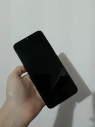 UMIDIGI POWER 5S 4GB DE RAM 32 GB DE MEMÓRIA C DEFEITO