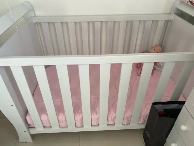 Berço infantil Com Colchao - Ótima oportunidade