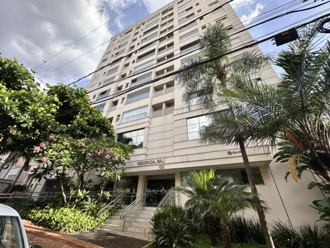 Apartamento para alugar com 1 quarto e armários planejados, no Edifício Bali na Região Cen