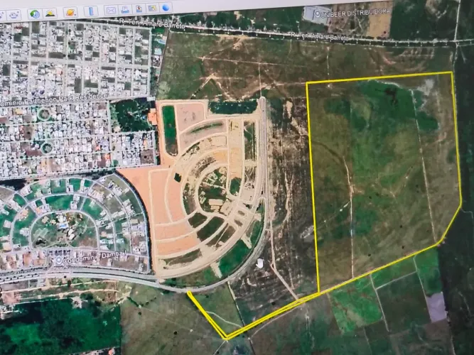ÁREA PARA PERMUTA enda com 500.00 m² em Parque Rodoviário - Campos dos Goytacazes - RJ