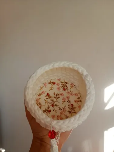 cachepô em croche feito a mão