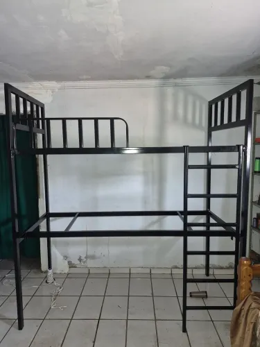 CAMA TIPO BELICHE SOLDADA PRA COMPUTADOR  PC EM BAIXO