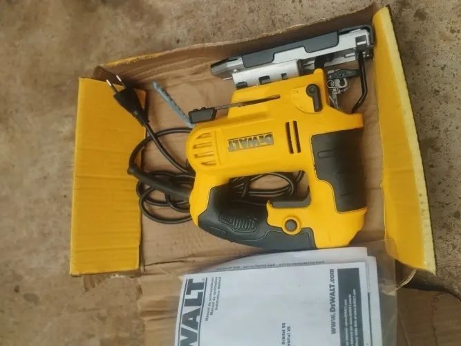 Vendo serra tico tico
