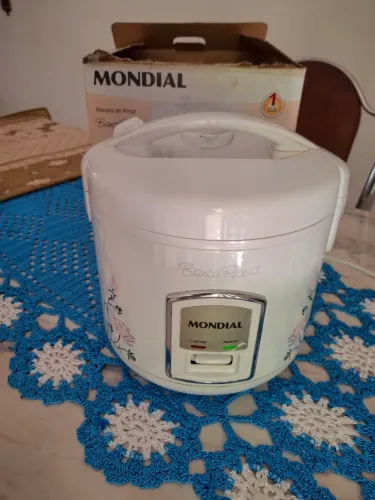 Panela Elétrica marca Mondial 110volts.